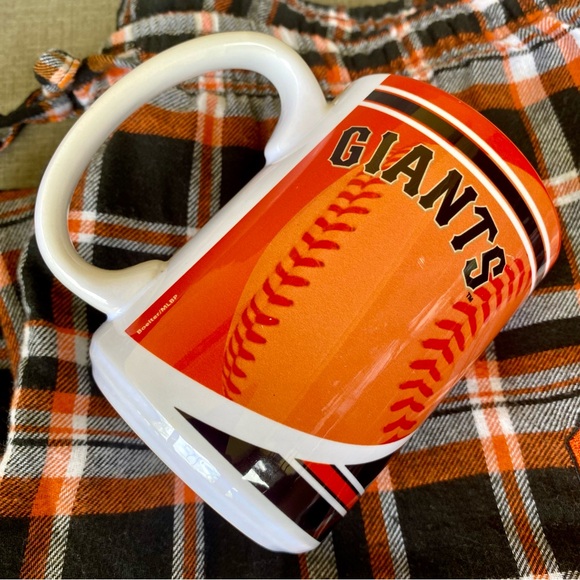 Like New San Francisco Giants Flannel PJ Lounge Pants & Gently Used Giants Mug - Picture 12 of 12